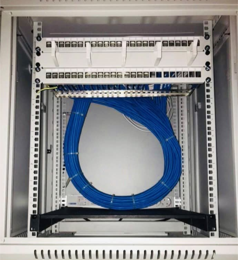 Große Netzwerkinstallation 10